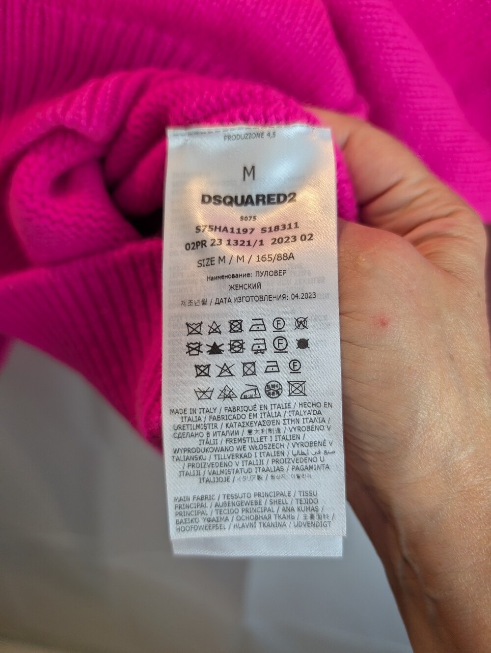 DSQUARED2 Oversized Neon Hot Pink Turtleneck Sweater Knit Luxury Pullover M BNWT - Picture 13 of 14